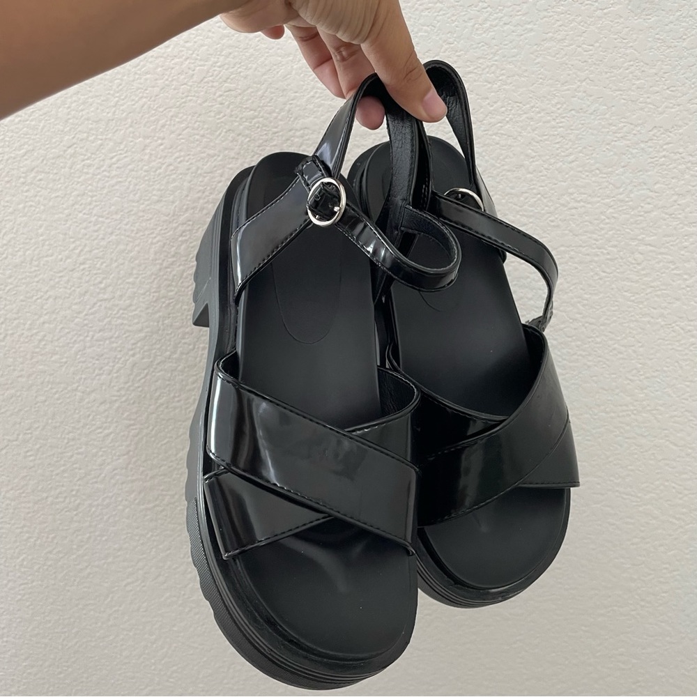 ‼️SOLD‼️ SHEIN/ROMWE (?) - Shiny Black Platform Sandals